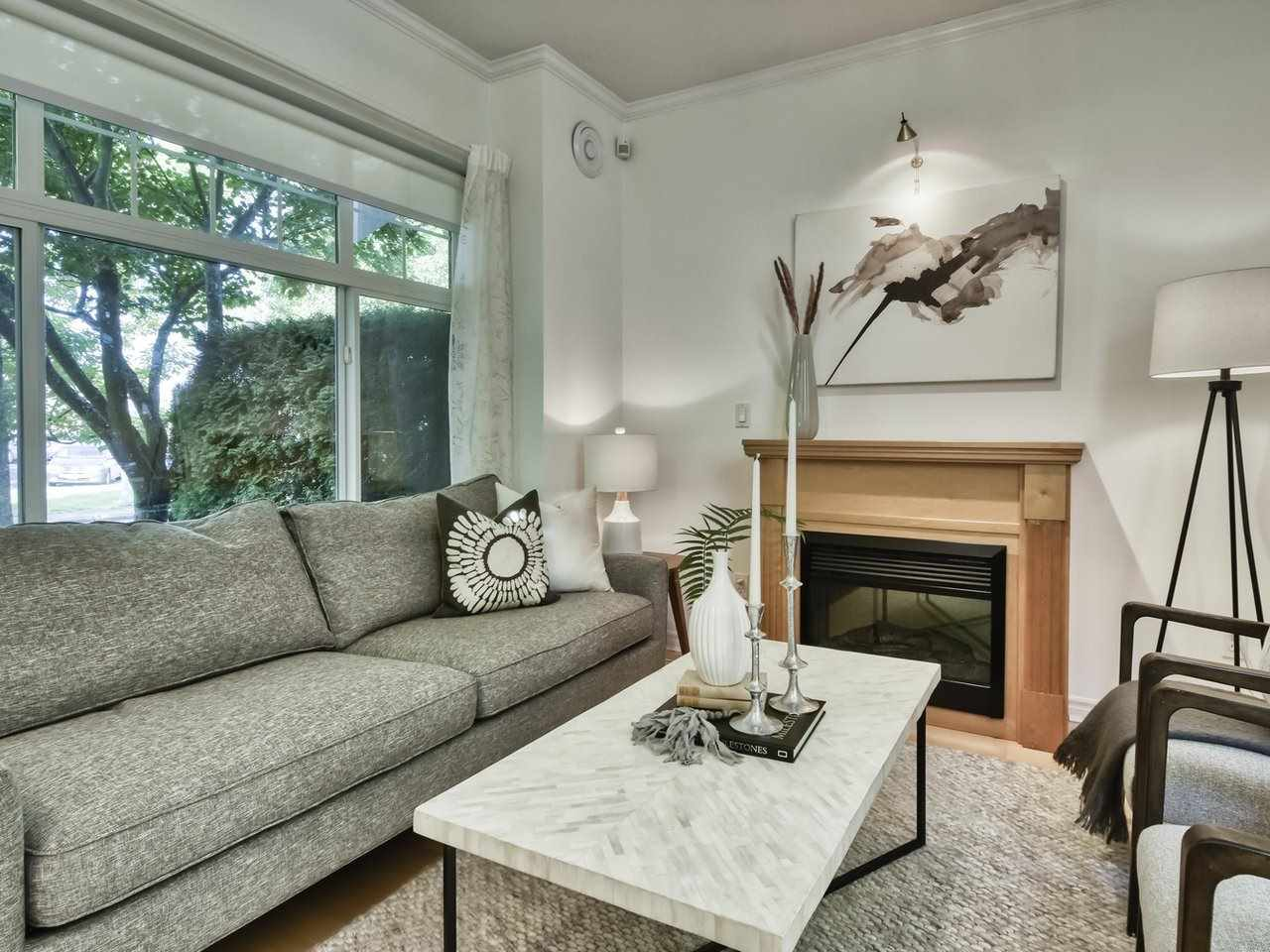 Living room listing photo for 3–5988 Blanshard Drive, Richmond
