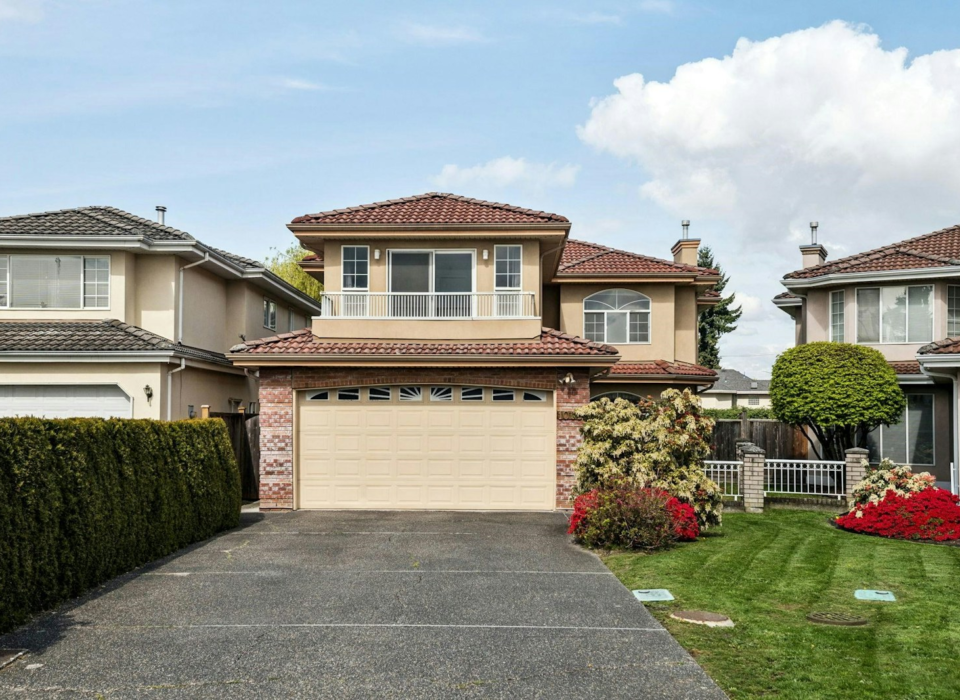 Listing photo 1 of 32 for 10635 McKessock Place in Richmond