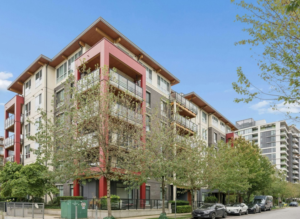 Listing photo 1 of 23 for 418 3581 Ross Drive in Vancouver